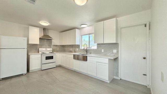 1367 Hubbard Avenue, San Leandro, CA 94579