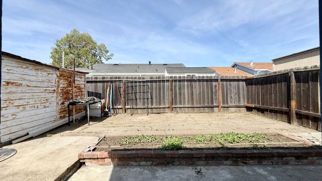 1367 Hubbard Avenue, San Leandro, CA 94579