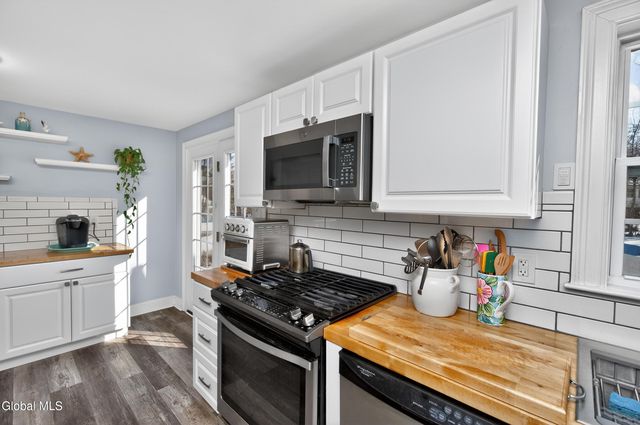 5 Dorchester Drive, Stillwater, NY 12170