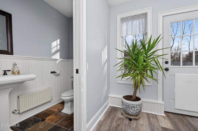 5 Dorchester Drive, Stillwater, NY 12170