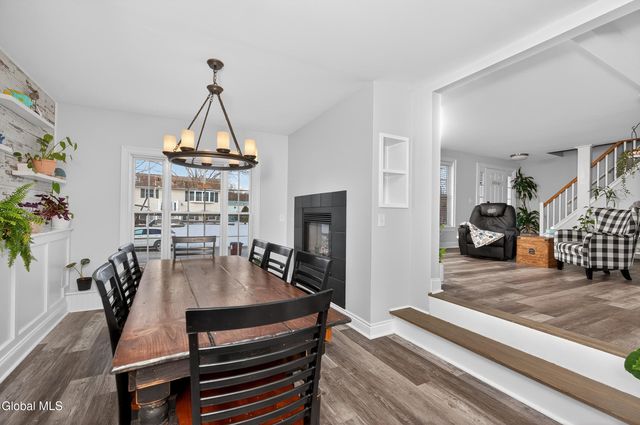 5 Dorchester Drive, Stillwater, NY 12170