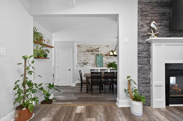 5 Dorchester Drive, Stillwater, NY 12170