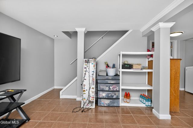 5 Dorchester Drive, Stillwater, NY 12170