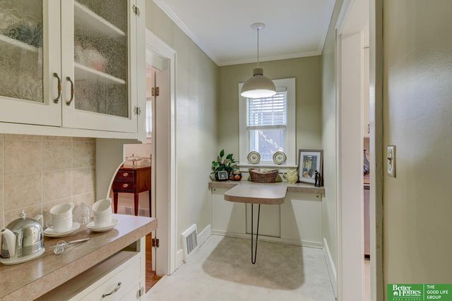 5616 Emile Street, Omaha, NE 68132