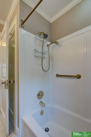 5616 Emile Street, Omaha, NE 68132