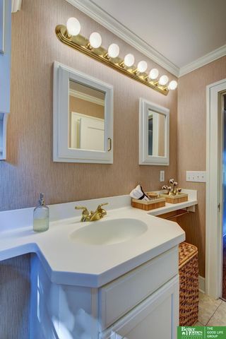 5616 Emile Street, Omaha, NE 68132