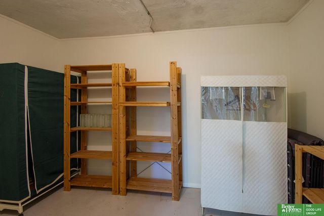 5616 Emile Street, Omaha, NE 68132