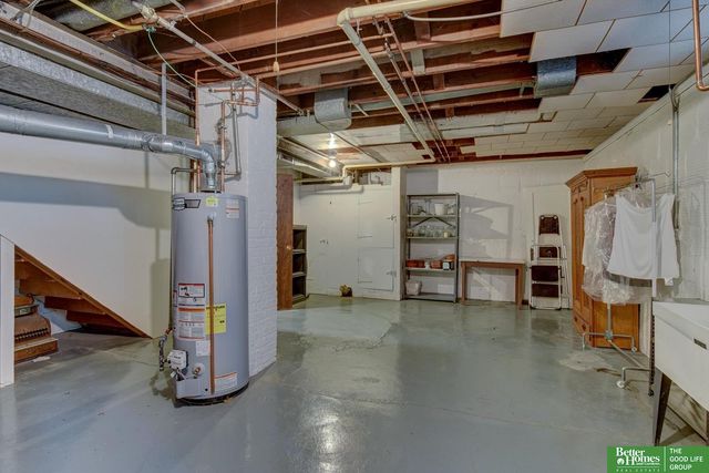 5616 Emile Street, Omaha, NE 68132