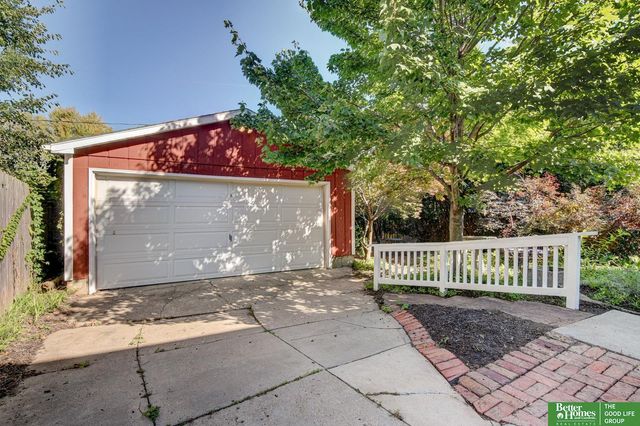 5616 Emile Street, Omaha, NE 68132