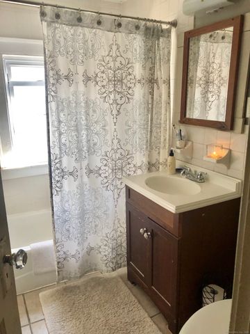 51 Bretton Road, West Hartford, CT 06119