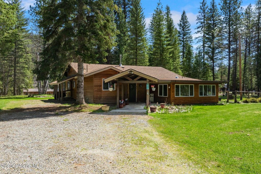 384 Earl Lane RD, Bonners Ferry, ID 83805 photo 2