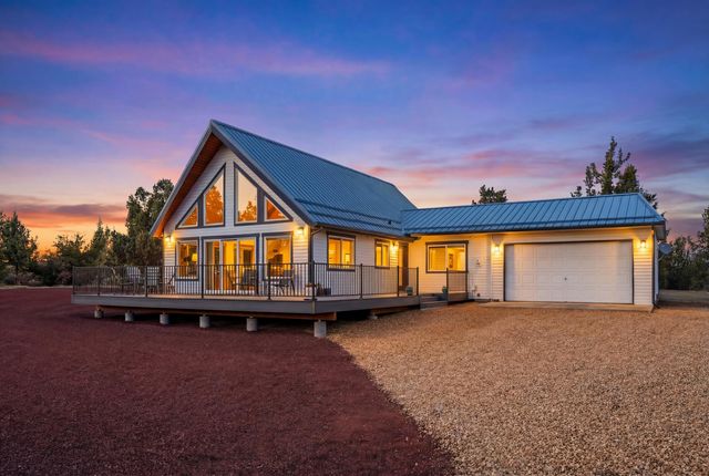 3342 SW 73rd Street, Redmond, OR 97756