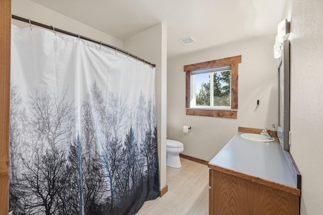 3342 SW 73rd Street, Redmond, OR 97756