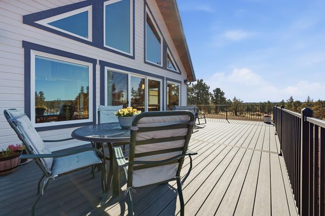 3342 SW 73rd Street, Redmond, OR 97756