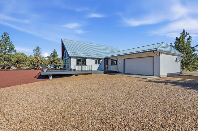 3342 SW 73rd Street, Redmond, OR 97756