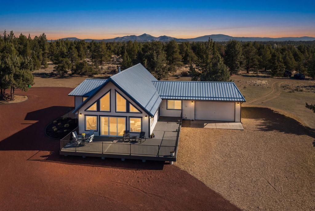 3342 SW 73rd Street, Redmond, OR 97756