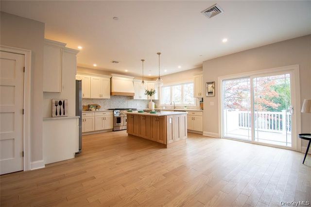 3004 Harbor Street, Baldwin, NY 11510