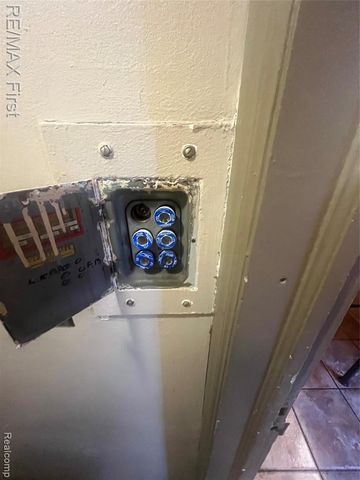 18655 Monica Street, Detroit, MI 48221