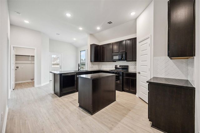 2702 Pheasant Hill Court, Conroe, TX 77306