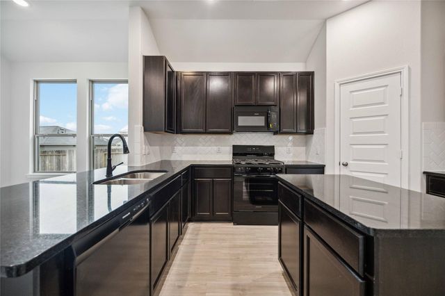 2702 Pheasant Hill Court, Conroe, TX 77306