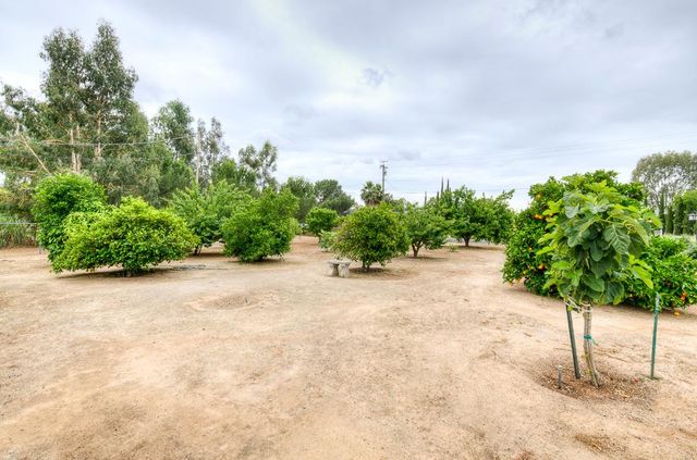 17465 Monreal Road, Madera, CA 93636
