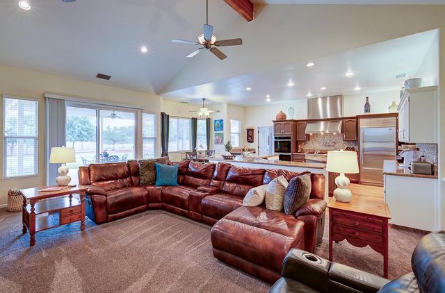 17465 Monreal Road, Madera, CA 93636