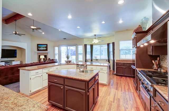 17465 Monreal Road, Madera, CA 93636