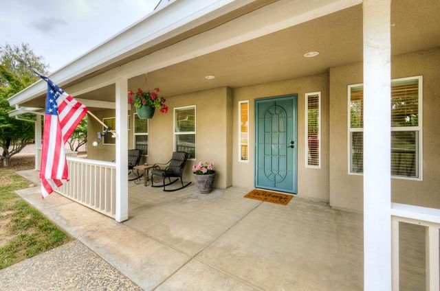 17465 Monreal Road, Madera, CA 93636