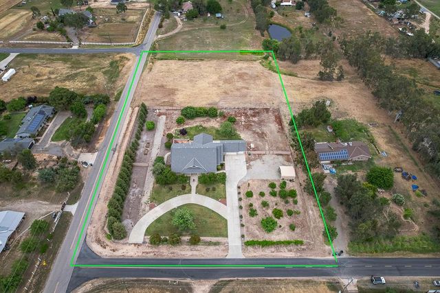 17465 Monreal Road, Madera, CA 93636