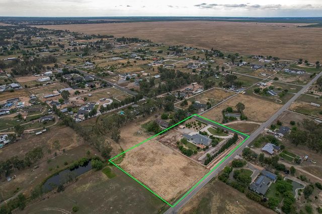 17465 Monreal Road, Madera, CA 93636