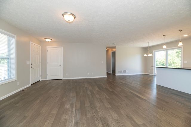 135 Jeremy Street, Constantine Vllg, MI 49042