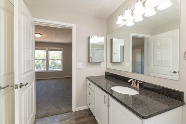 135 Jeremy Street, Constantine Vllg, MI 49042
