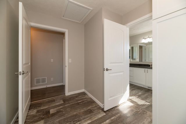 135 Jeremy Street, Constantine Vllg, MI 49042