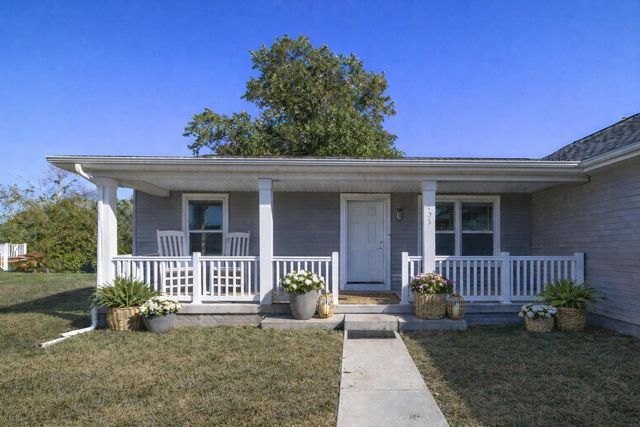 135 Jeremy Street, Constantine Vllg, MI 49042