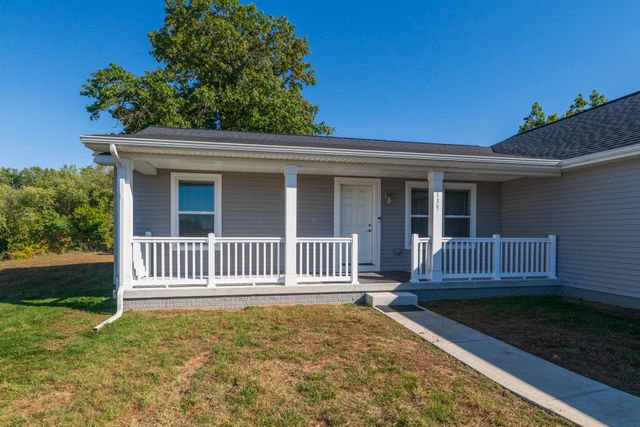 135 Jeremy Street, Constantine Vllg, MI 49042