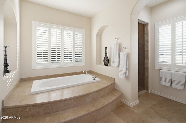 36625 N PORTA NUOVA Road, Scottsdale, AZ 85262