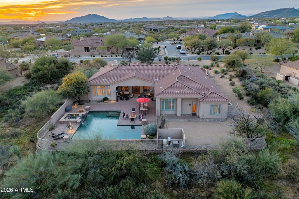 36625 N PORTA NUOVA Road, Scottsdale, AZ 85262 — photo 2