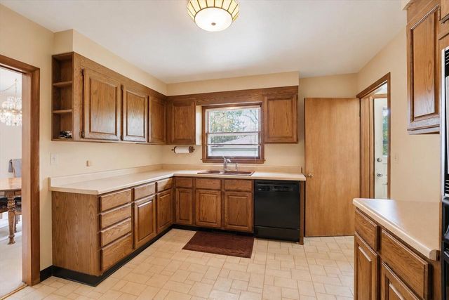 601 Oregon STREET, Racine, WI 53405