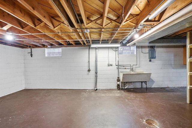601 Oregon STREET, Racine, WI 53405