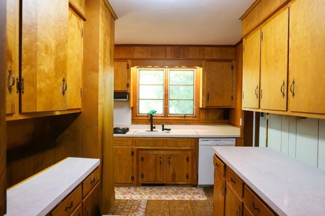 214 Midway Drive, Spartanburg, SC 29301