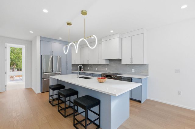 4305 Mount Vernon DR, Austin, TX 78745