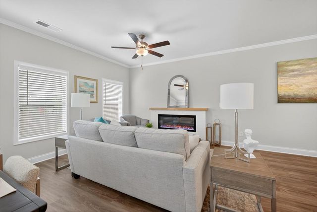 17 Sparks Way, Austell, GA 30106
