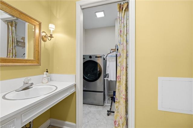 604 Whittington Place, Statesville, NC 28677