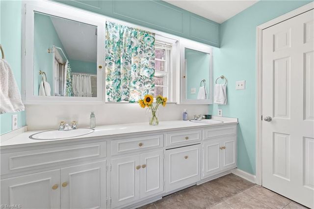 604 Whittington Place, Statesville, NC 28677