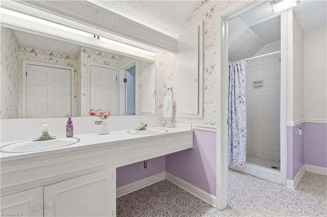 604 Whittington Place, Statesville, NC 28677