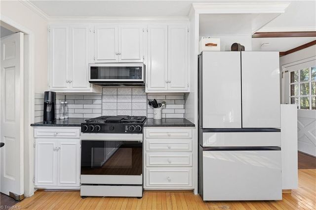 604 Whittington Place, Statesville, NC 28677