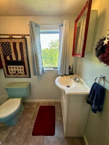 122 Haviland St, Ludlow, MA 01056