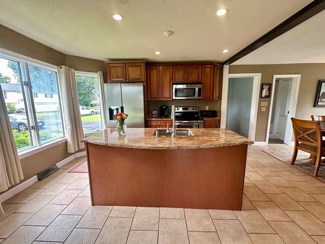 122 Haviland St, Ludlow, MA 01056