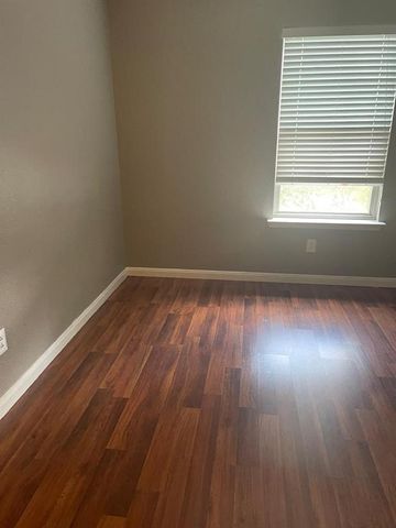 5615 W Harrow Drive, Houston, TX 77084