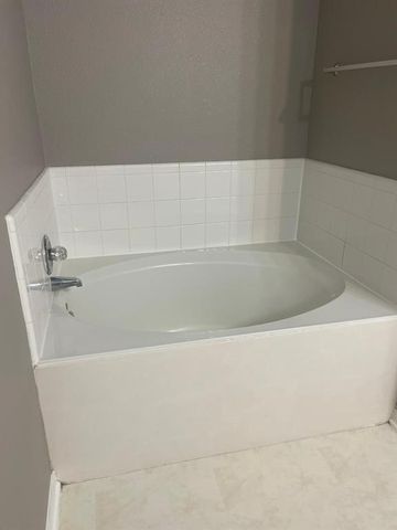 5615 W Harrow Drive, Houston, TX 77084